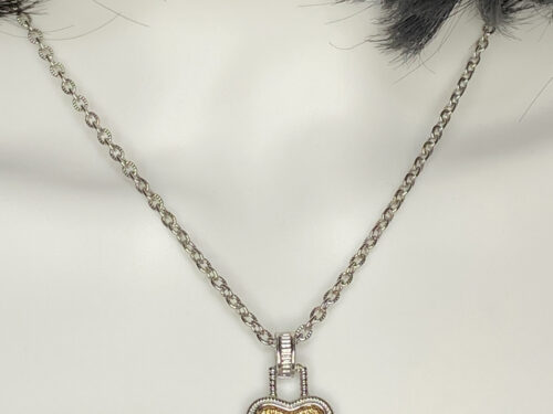 Pre-loved silver necklace with diamond heart
