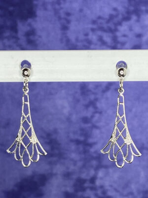 Pre-loved filigree post earrings
