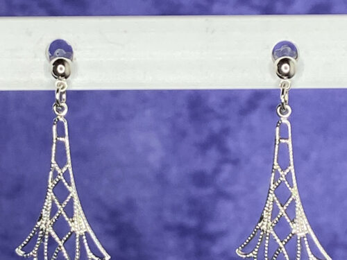 Pre-loved filigree post earrings