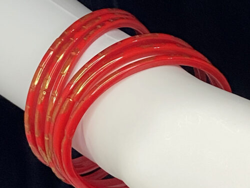 Pre-loved set of 6 red glass bangles