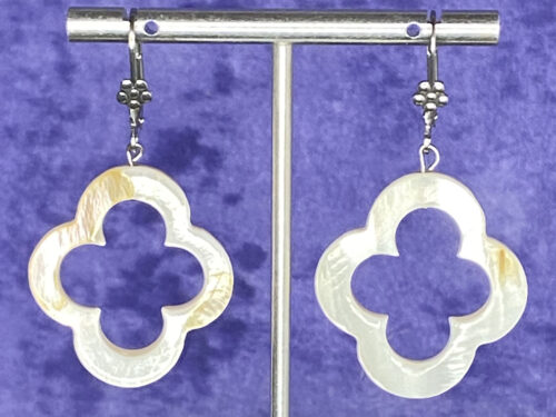 Pre-loved MOP earrings