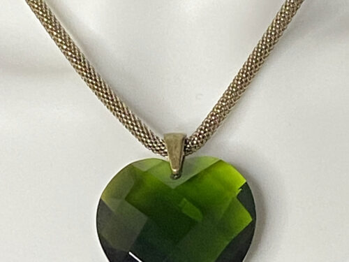 ND Mesh chain with glass heart pendant