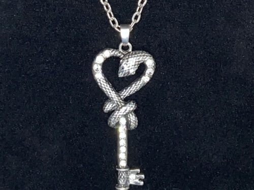 Pre-loved Silver tone Serpent/key/heart pendant necklace