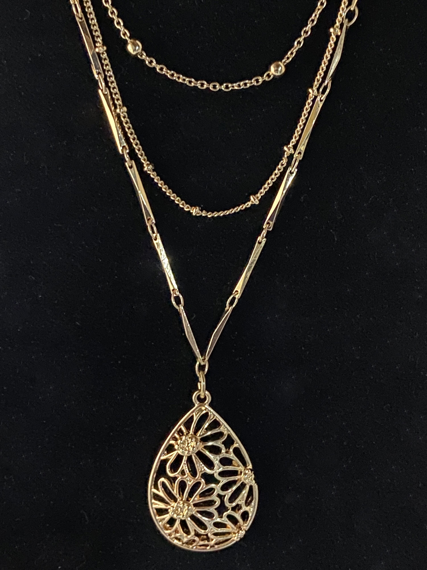 Pre-loved 3-strand rose gold pendant necklace