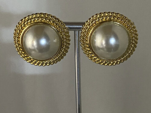 Vintage Gold plated faux pearl stud earrings