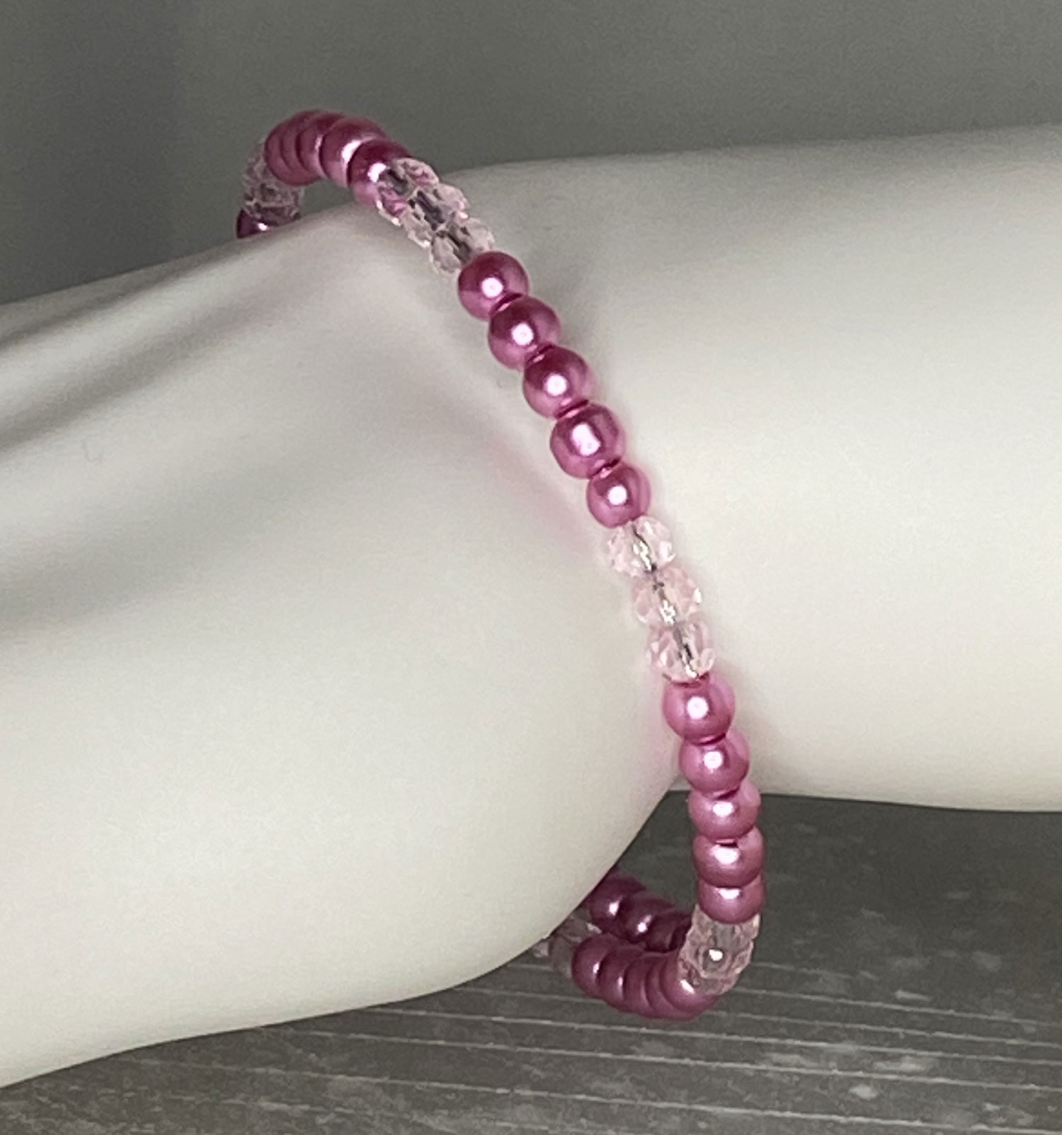 ND Memory wire pink pearl layering bracelet S/M