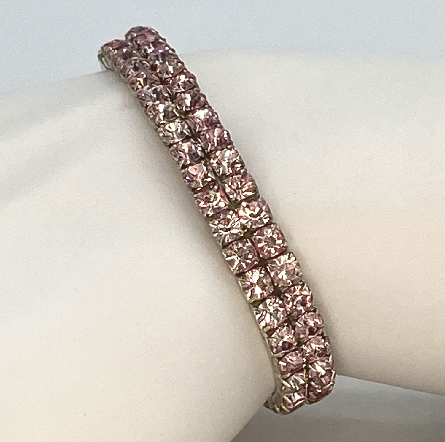 Pre-loved Pink rhinestone stretch bracelet