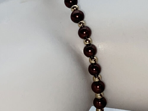 ND Memory wire burgundy faux pearl beaded bracelet S/M