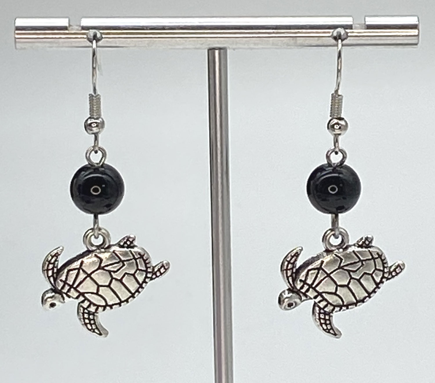 Pre-loved Sea turtle faux onyx dangle earrings