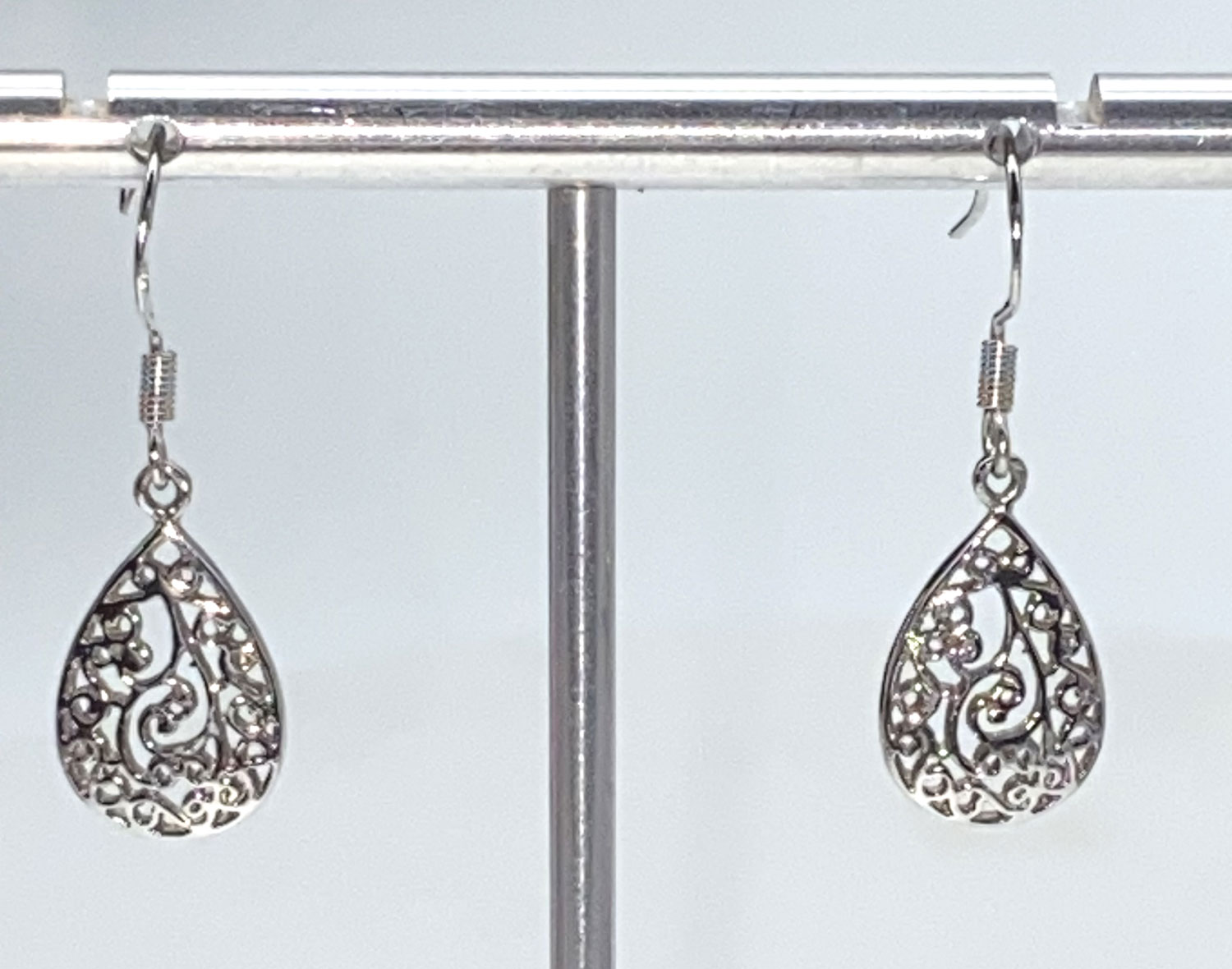 Pre-loved Silver plated filigree dangle earrings