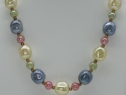 Vintage Art glass necklace in pastel colours