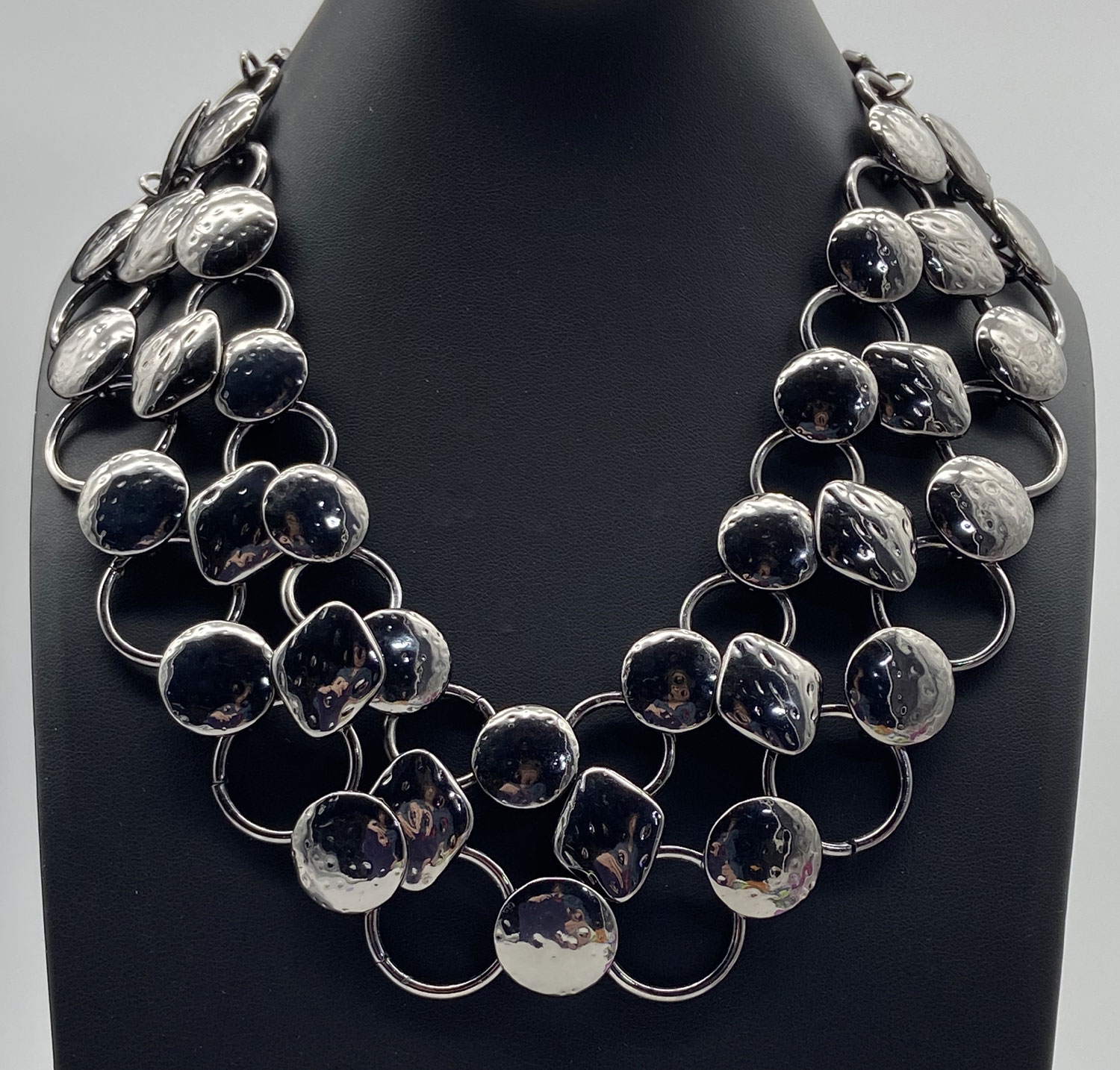 Retired Lia Sophia gunmetal-tone hammered disk statement bib necklace