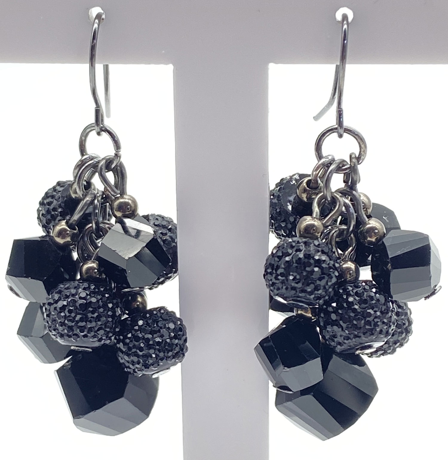 Pre-owned black and sparkle acrylic faceted bead dangle earrings