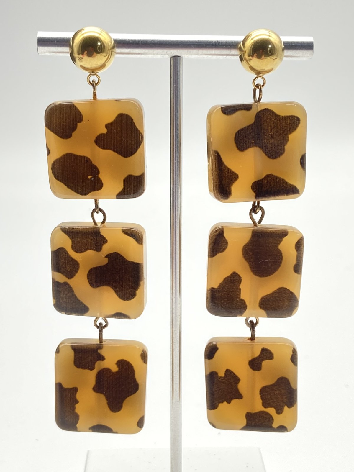 Pre-Owned large amber acrylic animal print square bead post earrings
