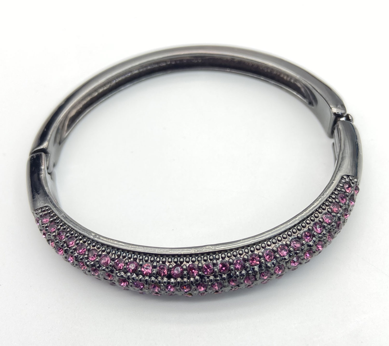 Pre-owned gunmetal-tone purple rhinestone pavé bangle bracelet