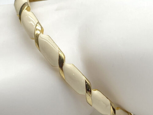 Vintage gold-tone cream enamel twisted bangle bracelet size 8